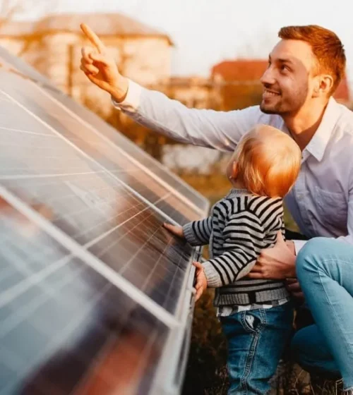 Pieux vissés pour panneaux solaires : Fondations écologiques et économiques.